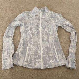 Lululemon Athletica Luxtreme Jacket Size 6 Light Grey and White